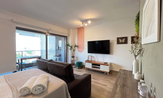 Brooklin Paulista Apartment | Acropolis Sophisticated studio in Brooklin-habitarte