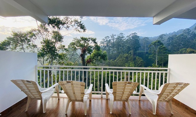 Nallathanniya Hotel | Adams Peak Inn