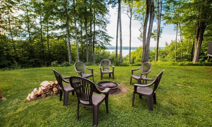 Cold Brook Cabin | Adirondack Lodging with Beach Access & Panoramic Lakeviews