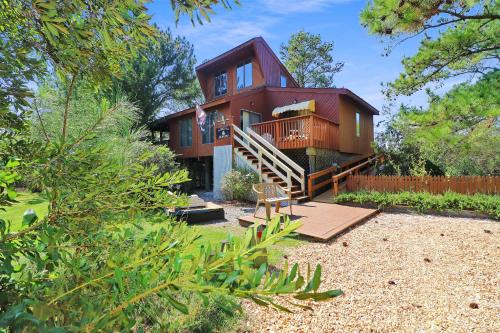 Deep Hole House | Admiral Benbow - contemporary home with shared boat ramp
