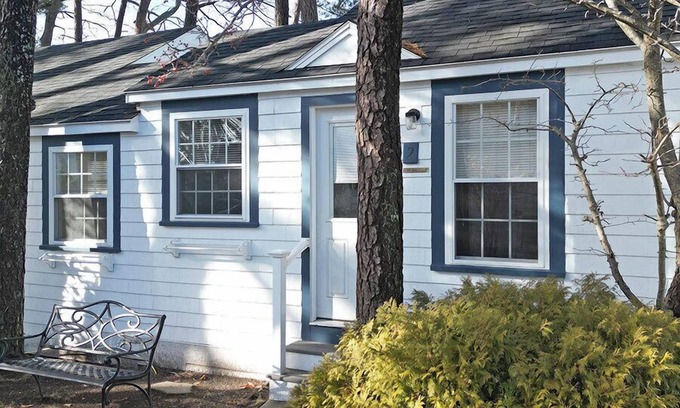Ocean Park Cottage | Adorable 1 bedroom cabin only 50 ft from beach#1