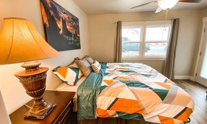 East Colorado Springs Apartment | ♥Adorable Guest Suite♥central/trendy neighborhood