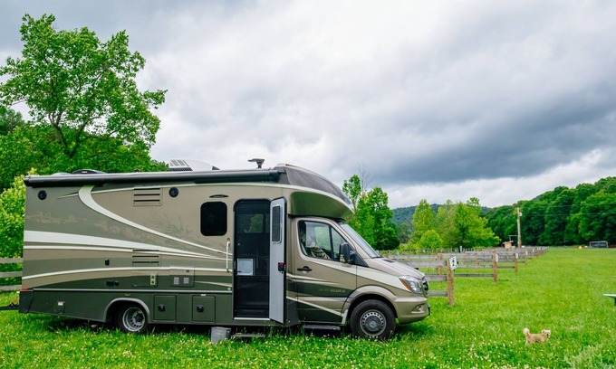Clay City House | Adventure & Dirt-Biking - Family-Friendly RV Site #10 - near Red River Gorge, KY