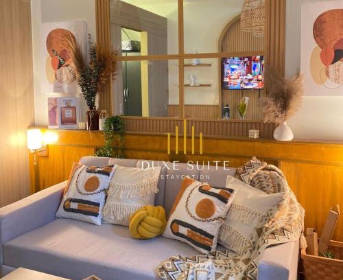 Barangay 76 Apartment | Aesthetic walking distance to MOA,near NAIA AIRPORT with NETFLIX,MINIVIDEOKE,BOARDGAMES-DUXE3