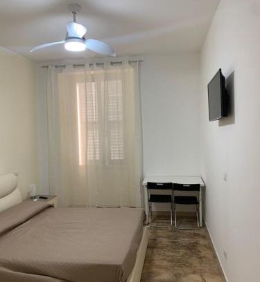 Foce House | Affittacamere Black&white