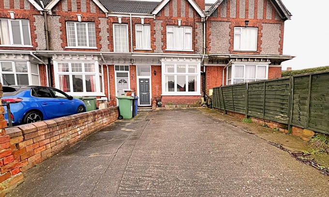 Cleethorpes Hotel | Affordable & comfortable Guest House by Sea Room 2