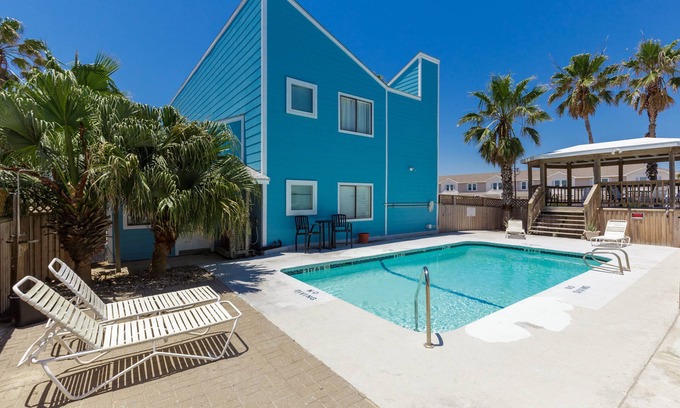 Corpus Christi Condo | Affordable condo.Sleeps 4-Pool. Walk to beach! 2nd Floor. Various discounts.