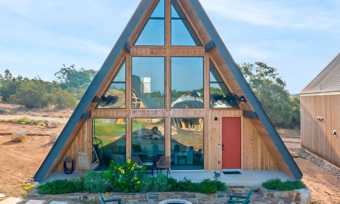 New Braunfels House | AFrame- Fire Pit, Grill & Fishing, Near Rivers & Whitewater Amphitheater