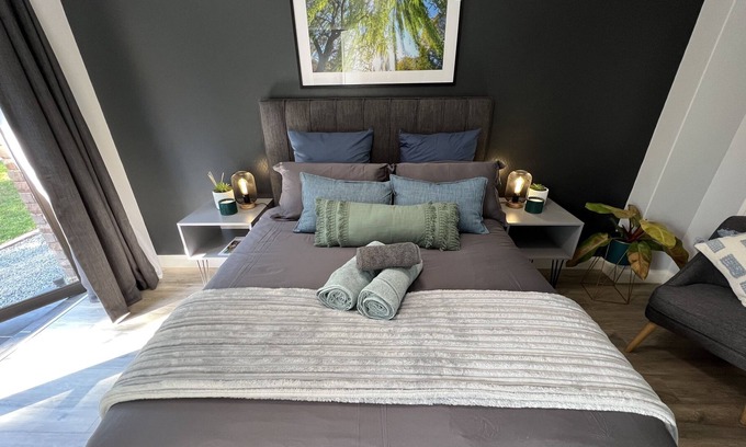 Pretoria House | Afrique 134 - Willow Tree