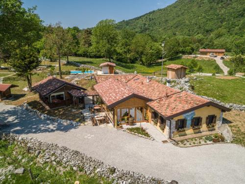 Vito d'Asio Bed & Breakfast | Agriturismo Fattoria Carolina - Friuli Venezia Giulia - Val d'Arzino