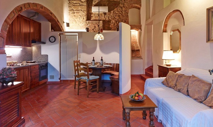 Volterra Apartment | Agriturismo Podere Cortilla, La Cisterna