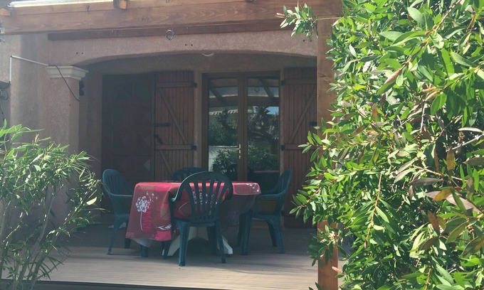 La Londe-les-Maures Villa | AIR-CONDITIONED VILLA IN LA LONDE LES MAURES (VAR) 5 MN FROM THE BEACHES