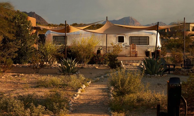 Study Butte-Terlingua House | Air Conditioned Escape — Quick Drive from Big Ben