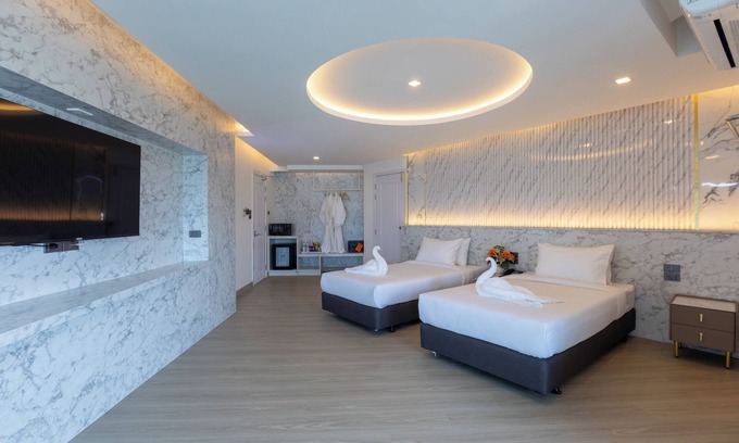 Samsen Nok Hotel | Airbus Hotel At Phawana Station