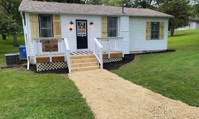 Le Claire House | Aire Leclaire 2 bedroom home