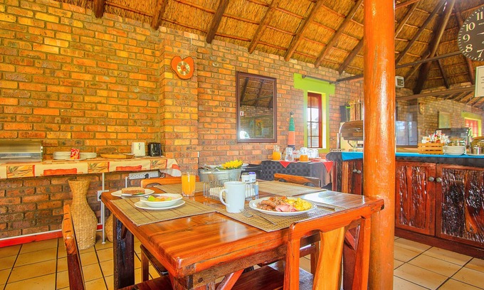 Kempton Park House | Airport Bird & Game Lodge