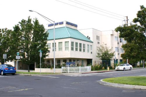 Downtown Hotel | Airport Inn