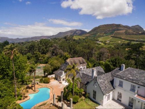 Constantia Hotel | Akamah Estate