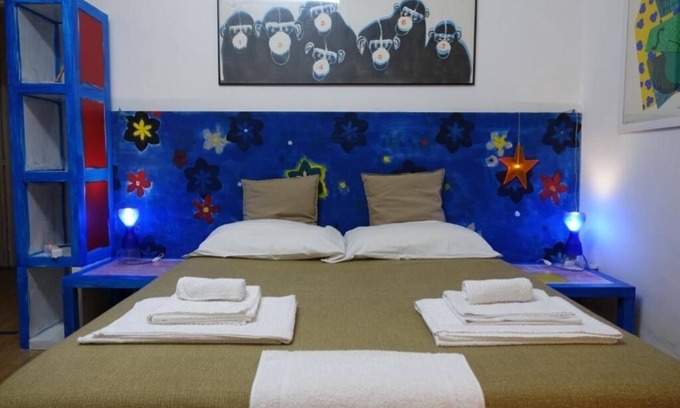 Rione Sanita Bed & Breakfast | aKasa by Fock: eCulure Deluxe Double Bed with Sofa Bed 1 1/2