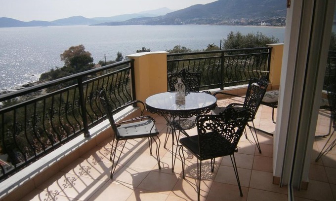 Palaio Tsifliki House | Aktaia