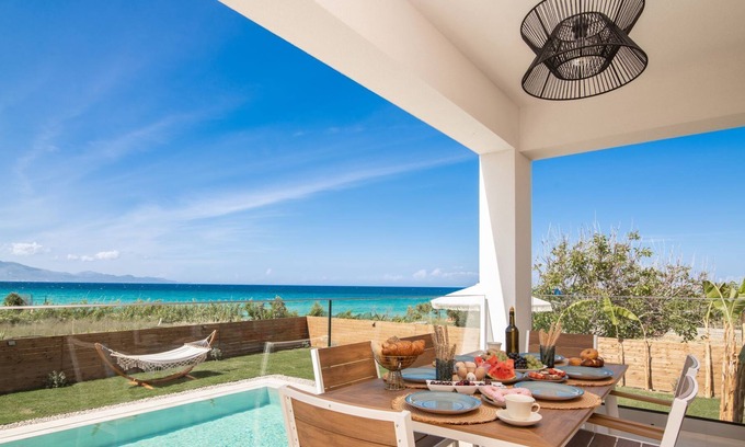 Alikanas Villa | Aktis Elegant Villa With Private Pool