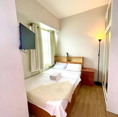 Muntinlupa Apartment | Alabang Staycation by Janet