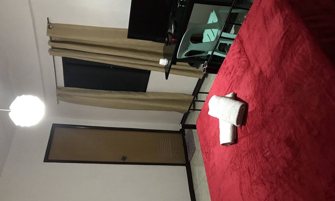 Dasmarinas House | Aladino Food Court & Inn