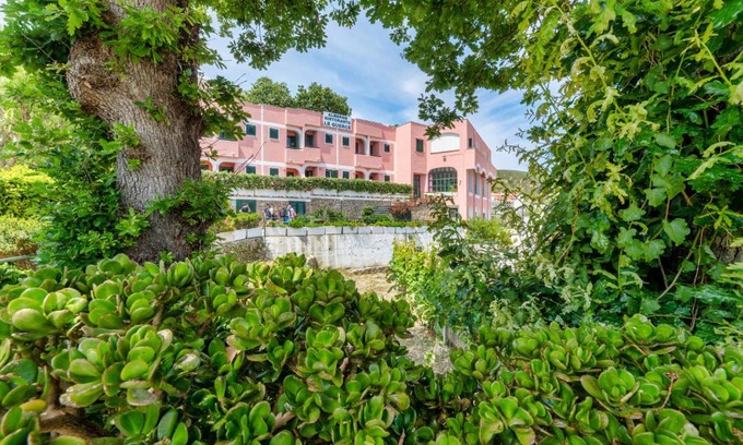 Ponza Hotel | Albergo Le Querce