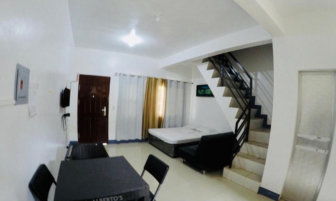 Mariveles Hotel | Alberto's Lodging House
