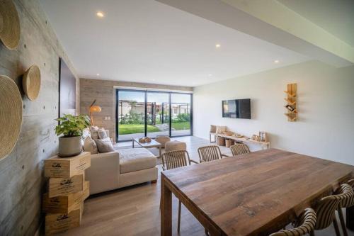 Pisco Apartment | Aldea 2BR Family, Big FrontYard for 6 with Gym and Pool