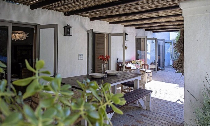 Voelklip Cottage | Aldo 315 contemporary farmhouse - Family friendly