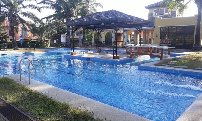 Bacoor City Apartment | Aleth's Apartelle closed to Evia Lifestyle Center