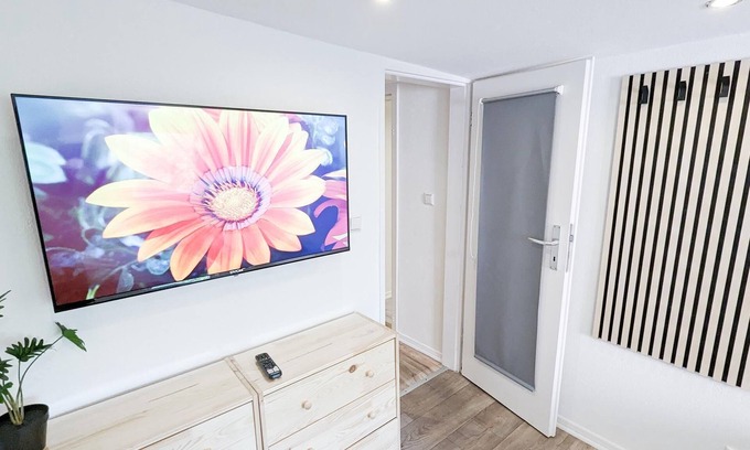 Ludwigsburg Apartment | ALFA Ludwigsburg City 3 Zimmer 5 Betten Küche Netflix INET WM