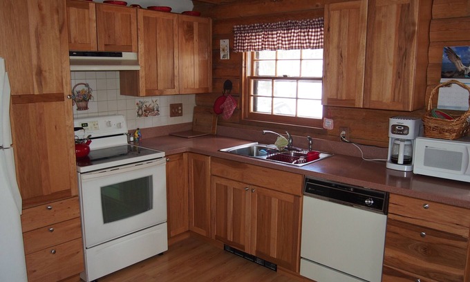 Black Hawk House | Alice's Acres- cozy log home in the woods, close to Nederland and Black Hawk