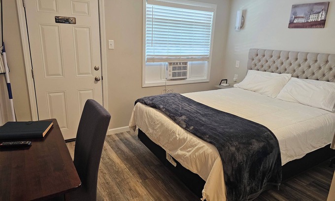 Waterville Apartment | All-inclusive Studio Apartment with utilities included-Unit 3