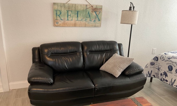 Clearwater Beach Hotel | ALL NEW Cozy Romantic getaway at the Pelican studio!