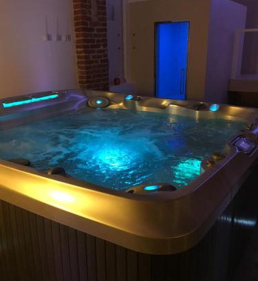 Canale Apartment | Alla Corte dei Bertoli SPA