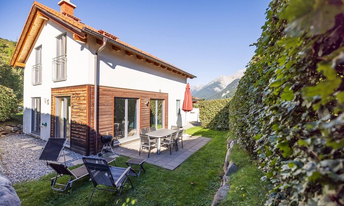 Engadin Scoul House | Allegra and welcome to the vacation home Pütvia 245F