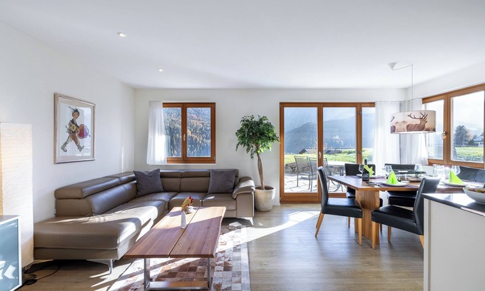 Engadin Scoul Apartment | Allegra and welcome to the Crastuoglia 855-2 vacation apartment