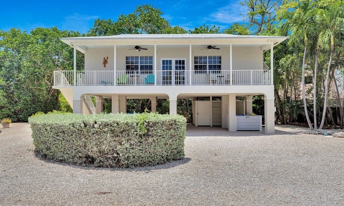 Islamorada House | Alligator Reef Lobster House, a special slice of paradise