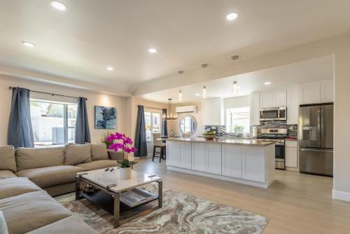 Hillcrest House | Allure Retreat