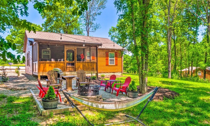 Lindseyville Cabin | 'Almost Heaven' Farmers Paradise on 50 Acres!