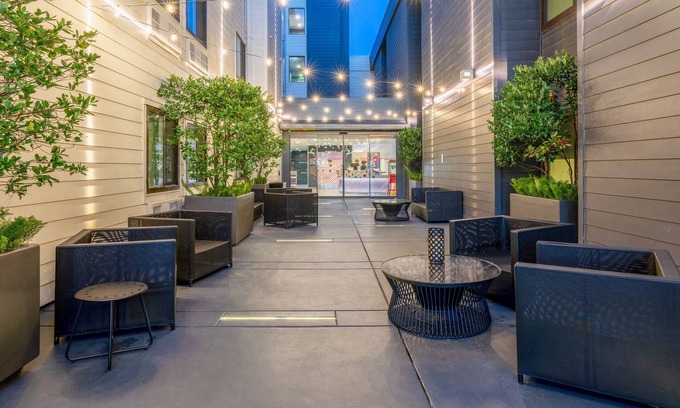 Heritage District Hotel | Aloft Sunnyvale