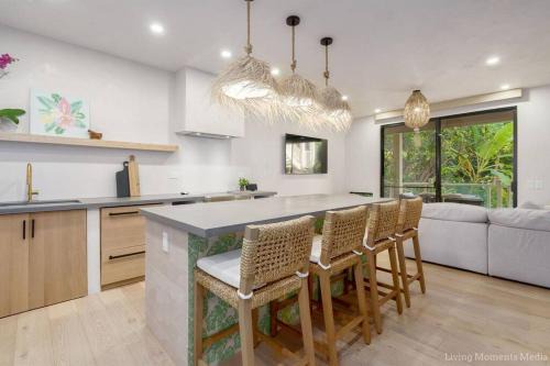 Wailea Apartment | Aloha Moon - A Chic and Dreamy Modern Tropical Hideaway!
