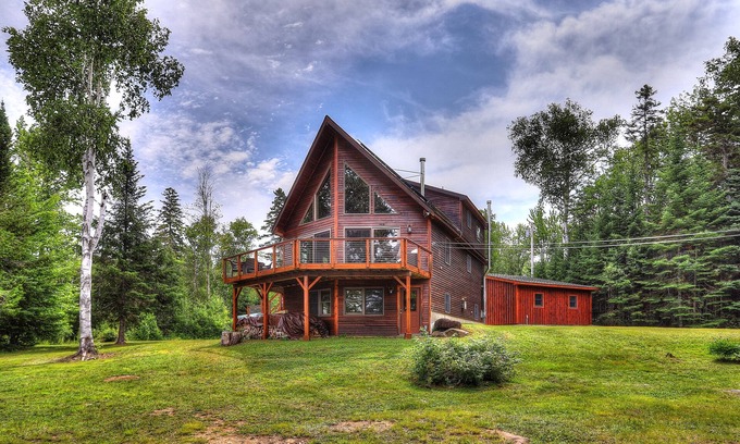 Rangeley House | Alpenglow - 3 bedroom, 2 bath home on Haley Pond
