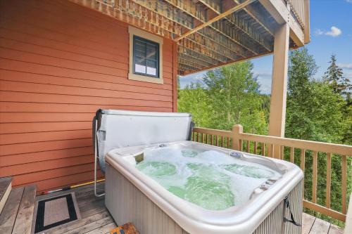 Dunkin Hill House | Alpine Vista Retreat home