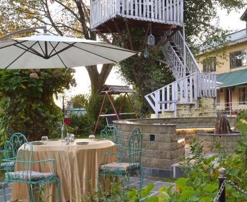 Dalhousie Hotel | Alps Resort