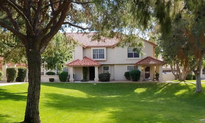Alta Mesa Community Association Condo | Alta Mesa Condo with 2 Master Bedrooms and Great Pool!