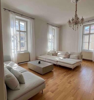 Sankt Leonhard Apartment | Altbauwohnung im Univiertel!