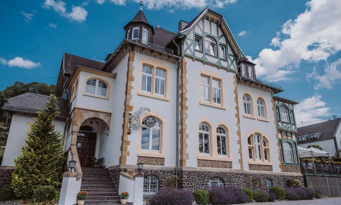 Westerburg Hotel | Alte Landratsvilla Hotel Bender